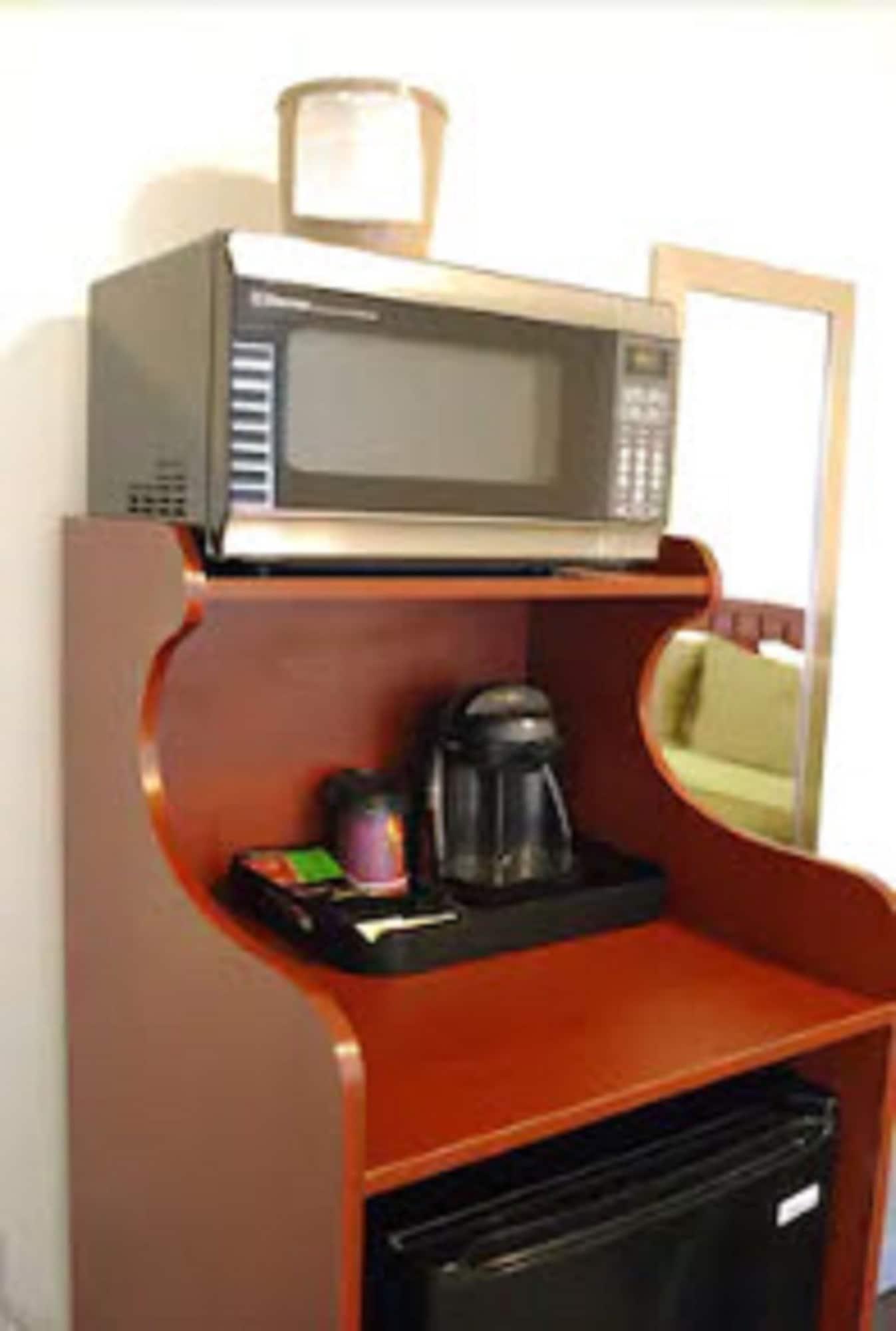 Bella Capri Inn And Suites Camarillo Zewnętrze zdjęcie