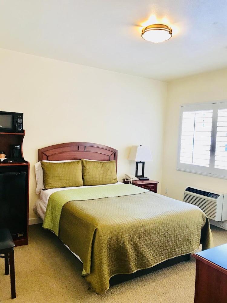 Bella Capri Inn And Suites Camarillo Zewnętrze zdjęcie