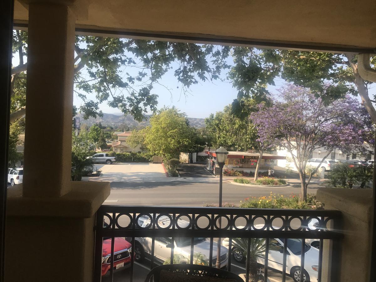 Bella Capri Inn And Suites Camarillo Zewnętrze zdjęcie